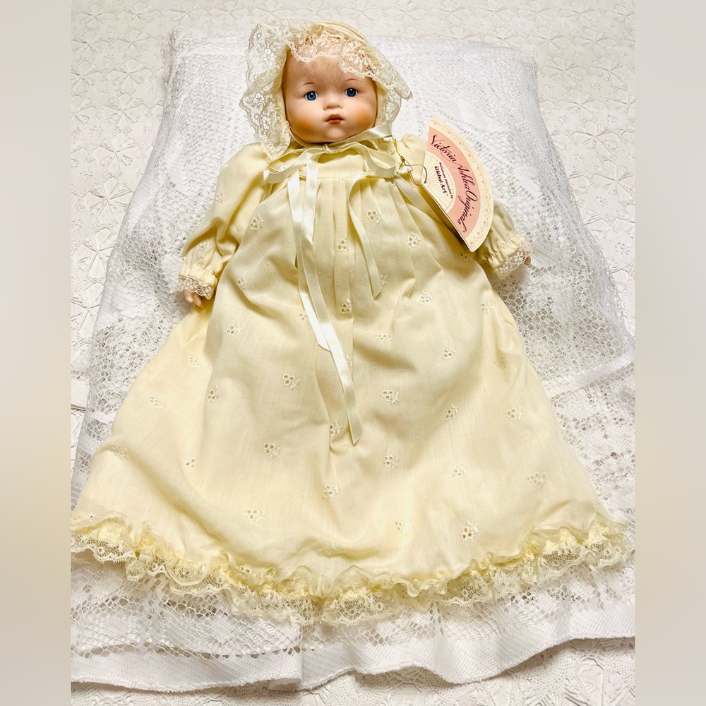 Victoria Ashley Original Baby with Music box
